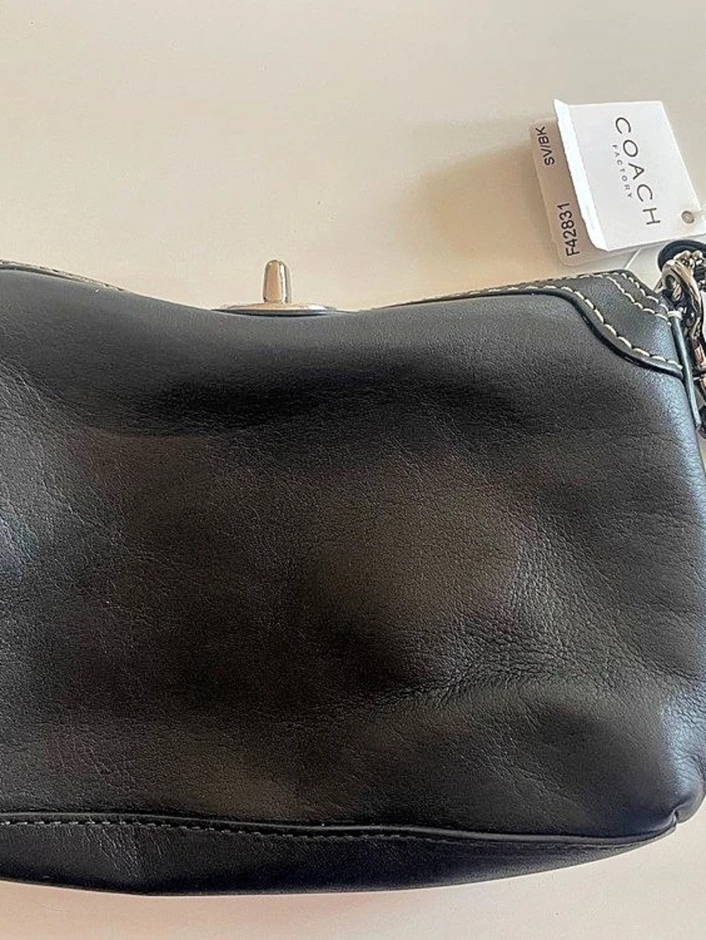 Coach Leather Turnlock Large Wristlet Black